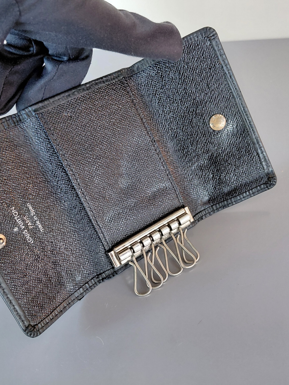 Louis Vuitton Black Epi Leather Key Holder Wallet - Picture 5 of 6